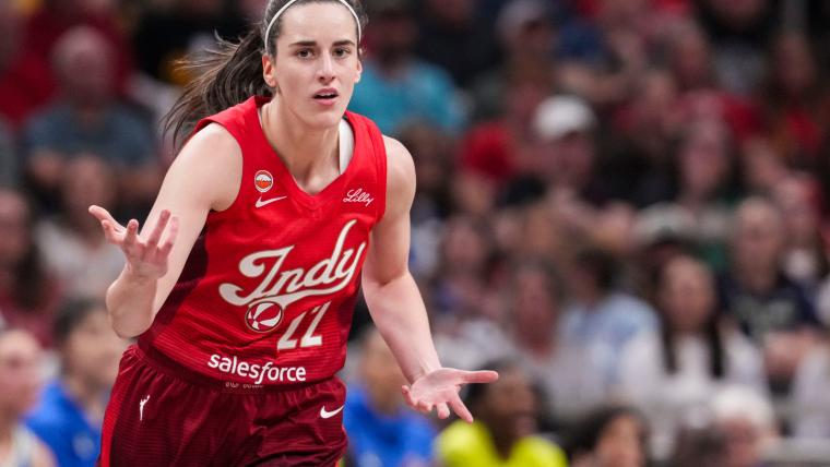 Caitlin Clark'ın WNBA'daki görünürlüğü tartışma konusu oldu.
