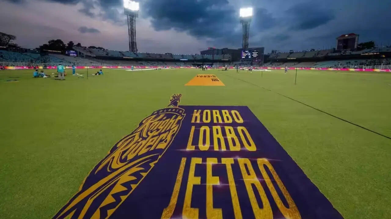 Kolkata Knight Riders, IPL tarihinde 100. maçını tek bir stadyumda oynayan ikinci takım oldu.