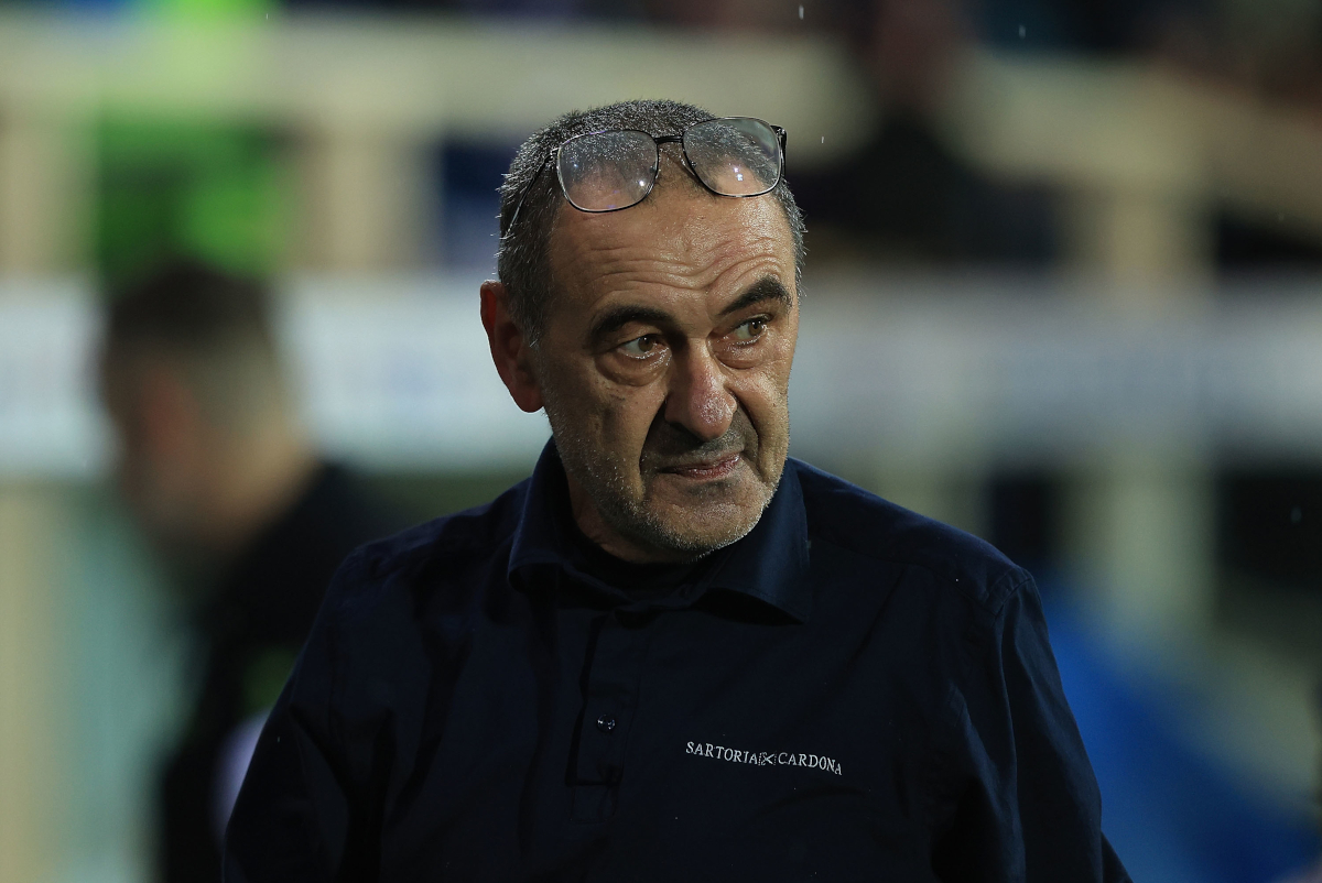 Sarri, Roma-Lazio derbisinde takımının isteğiyle kararını değiştirdi.
