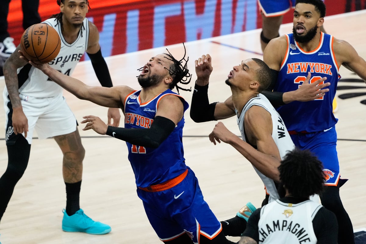 New York Knicks, 53 yıl aradan sonra NBA şampiyonu oldu.