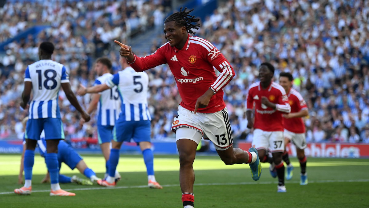 Patrick Dorgu, Manchester United'daki başarılı performansıyla dikkat çekiyor.