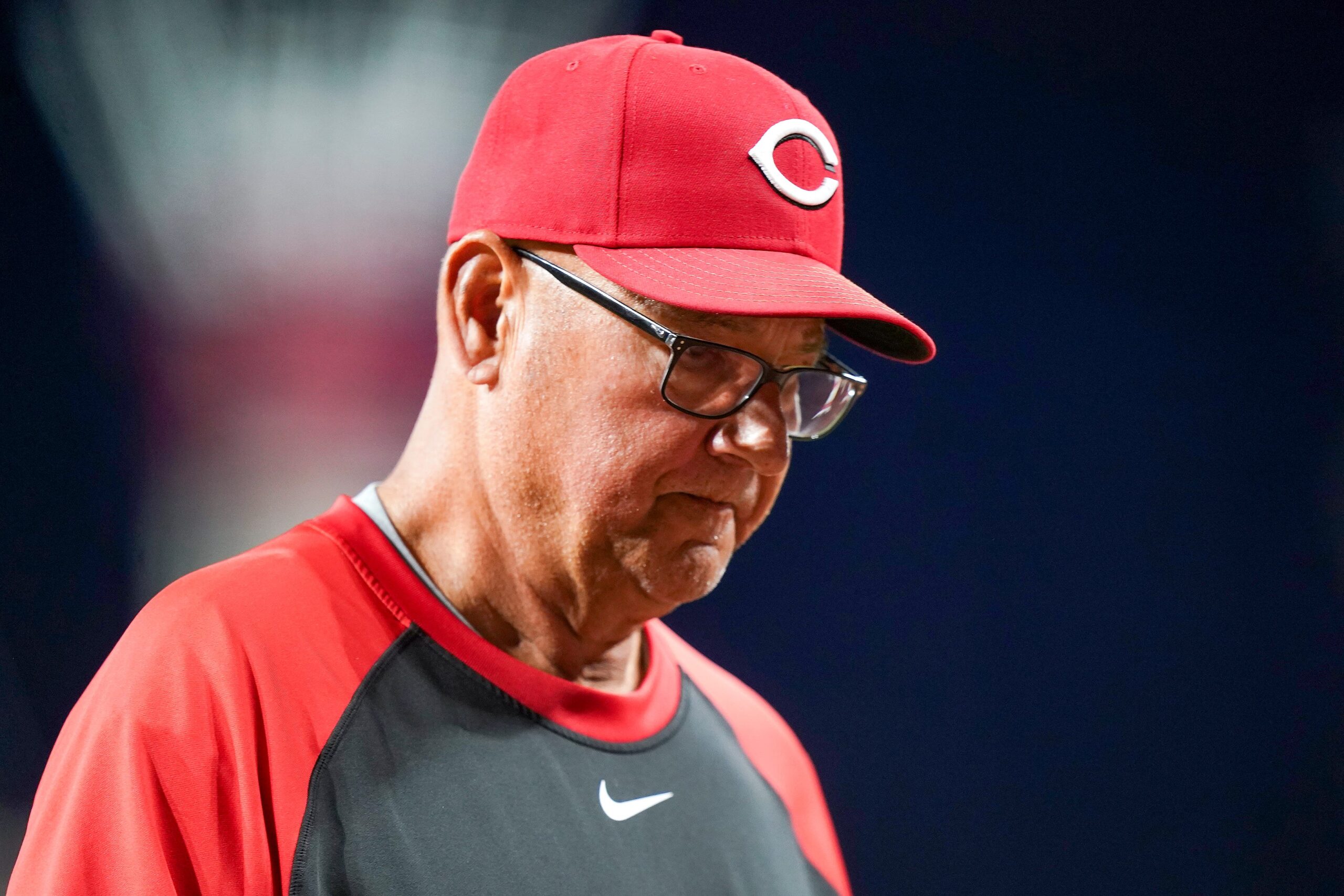 Reds, Cardinals tarafından süpürüldü; Terry Francona takım toplantısı düzenledi.