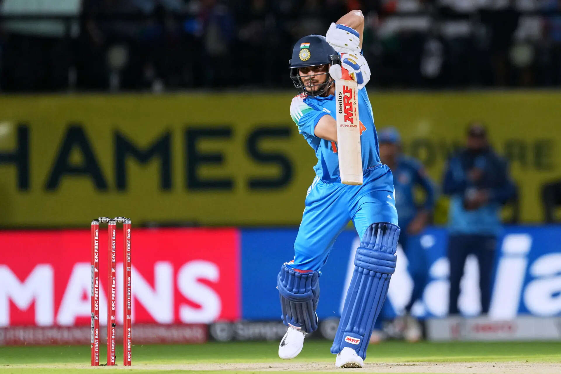 Shubman Gill, 3,000 ODI koşusunu en hızlı tamamlayan ilk Hindistanlı oldu.