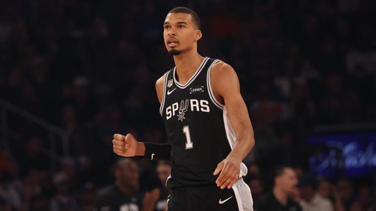 Victor Wembanyama, Knicks taraftarları tarafından San Antonio'da yuhalandı.