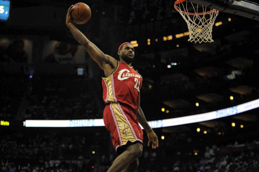 LeBron James'in Kariyerindeki En Kötü 5 NBA Takımı Açıklandı