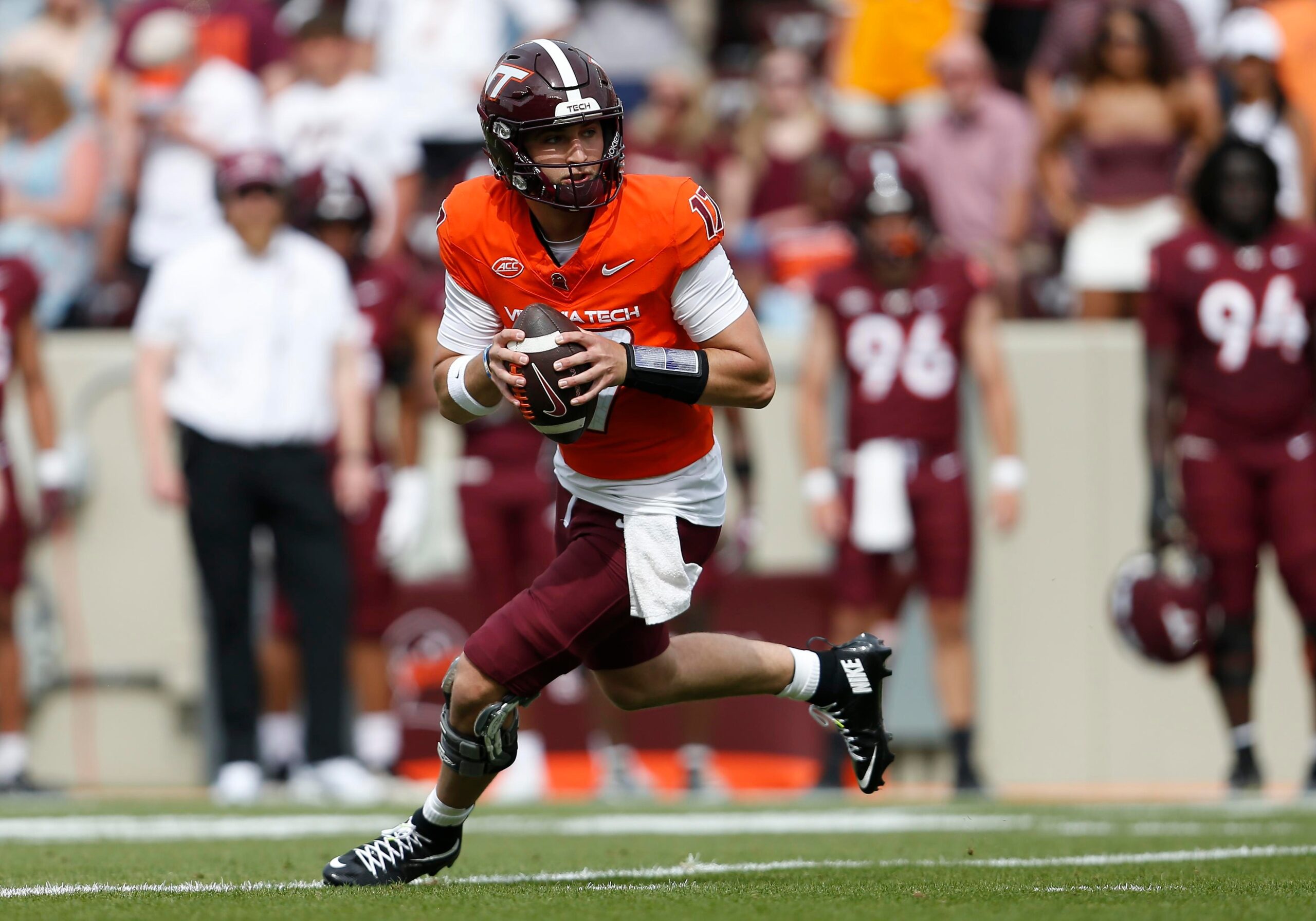 Virginia Tech Hokies'in 2026 sezonu için CBS tahminleri: 8-4 bekleniyor.