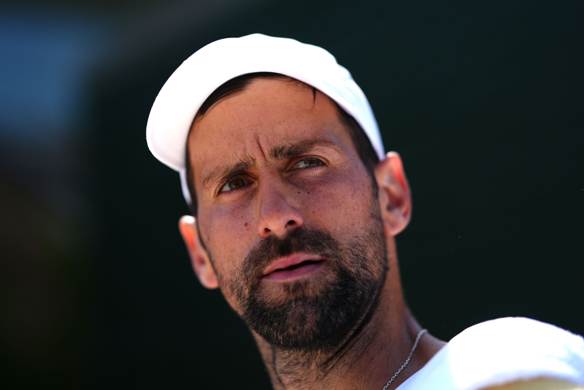 Djokovic, US Open'da Navone'ye karşı beş setlik mücadelede elendi.