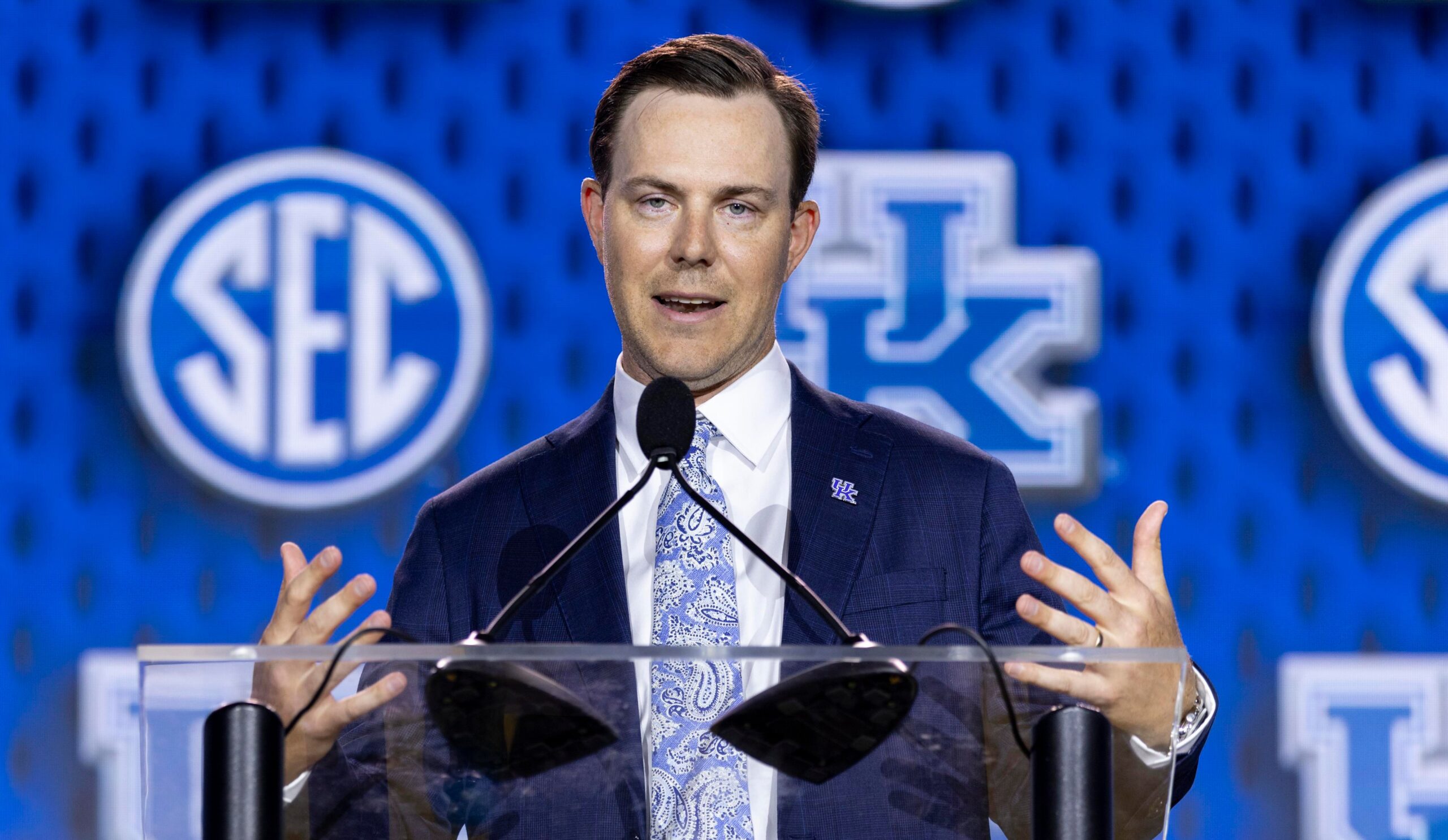 Kroger Field, Will Stein dönemi için yenilendi.