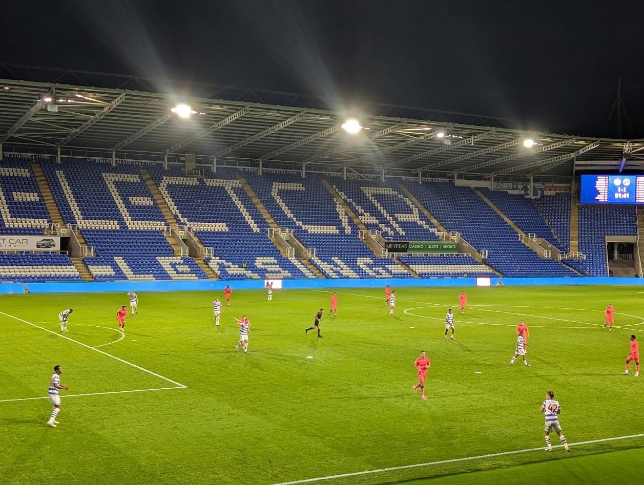 Reading, Wycombe Wanderers' karşısında penaltılarla 3-1 galip gelerek EFL Trophy'de ilerleyişine başladı.