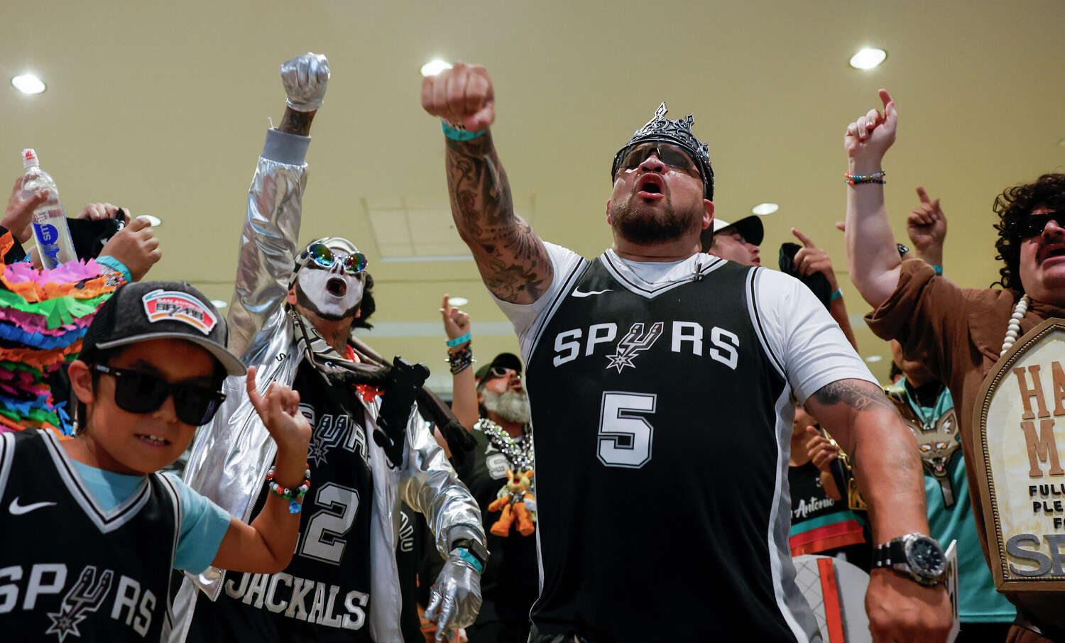 Spurs Jackals, 2026-27 sezonu için 100 yeni üye alacak, denemeler 19 Eylül'de yapılacak.