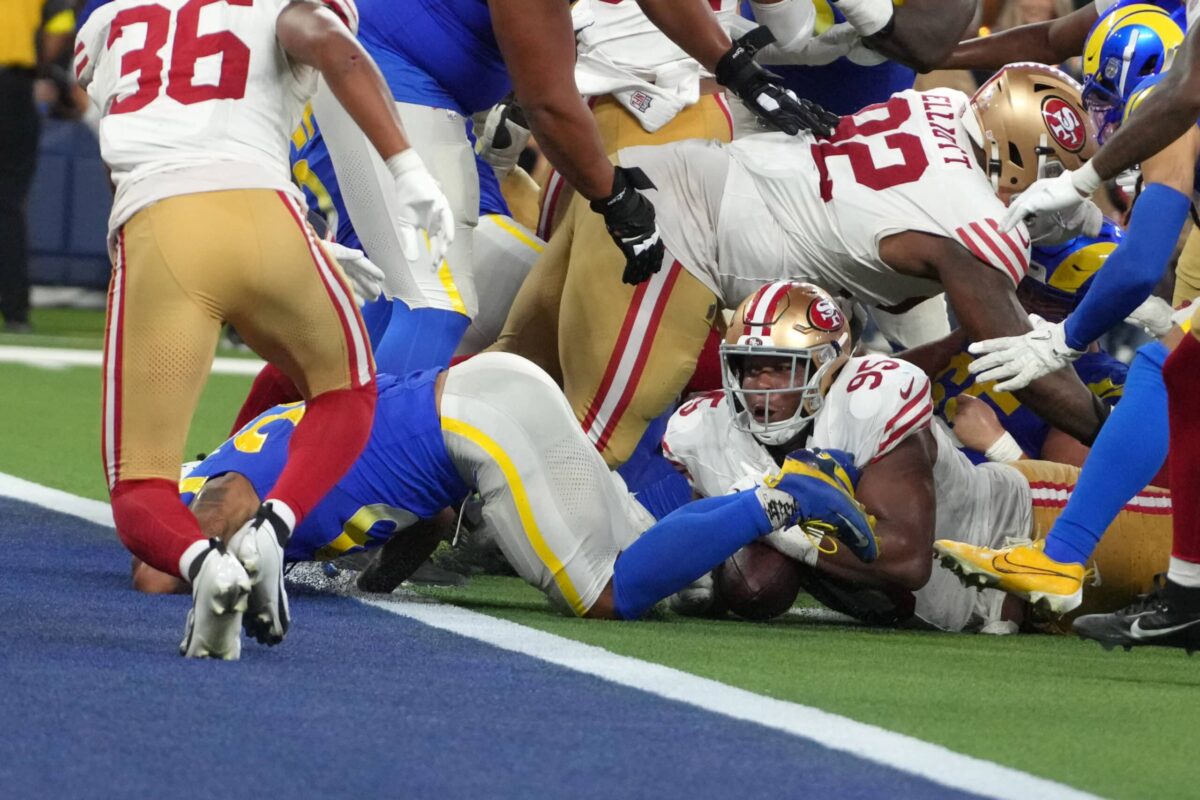 49ers ve Rams, Avustralya'da NFL tarihinin ilk maçında karşılaştı.