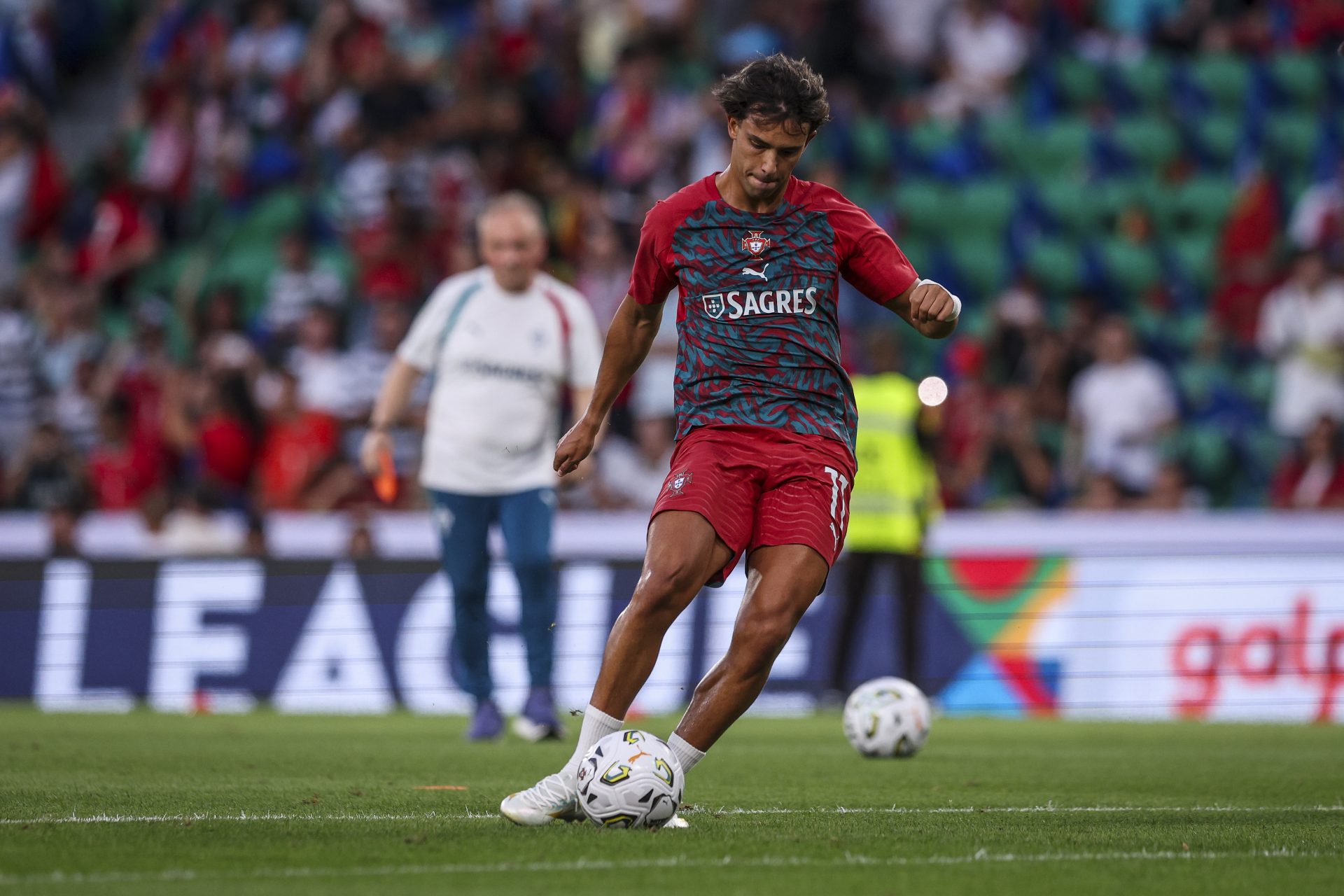 Joao Felix, Barcelona günlerini özlemle anarak Lamine Yamal'ı övdü.