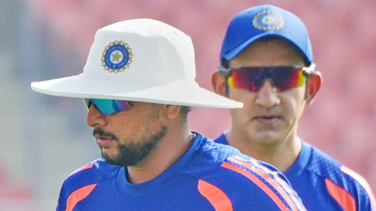 Kuldeep Yadav, Yorkshire'da 10 wicket alarak dikkatleri üzerine çekti.