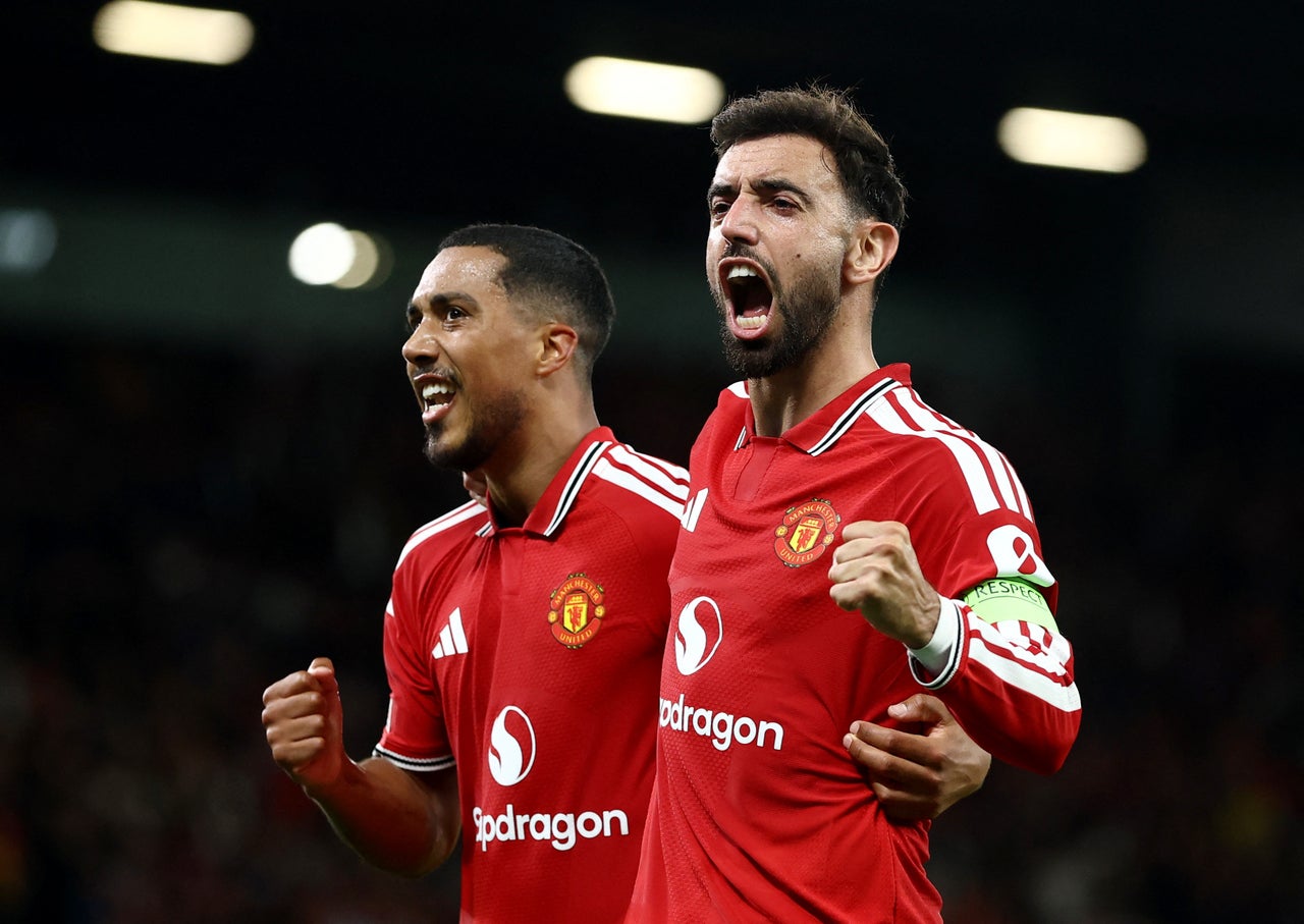 Manchester United, Şampiyonlar Ligi'ne dönerken Sabah'ı 4-0 mağlup etti.
