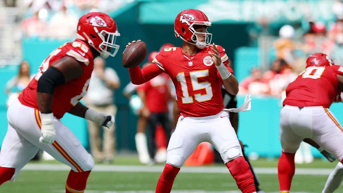 Patrick Mahomes, Dolphins karşısındaki zorlu galibiyetten ders çıkardı.