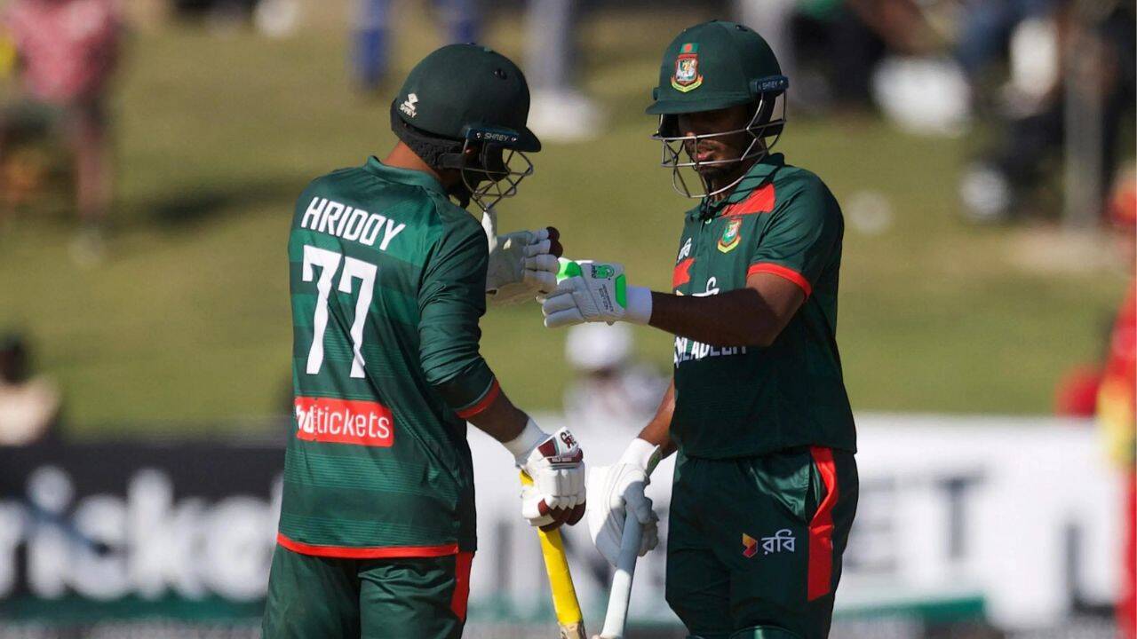 Bangladeş Kriket Kurulu, Mohammad Ashraful'u batting koçluğundan aldı.