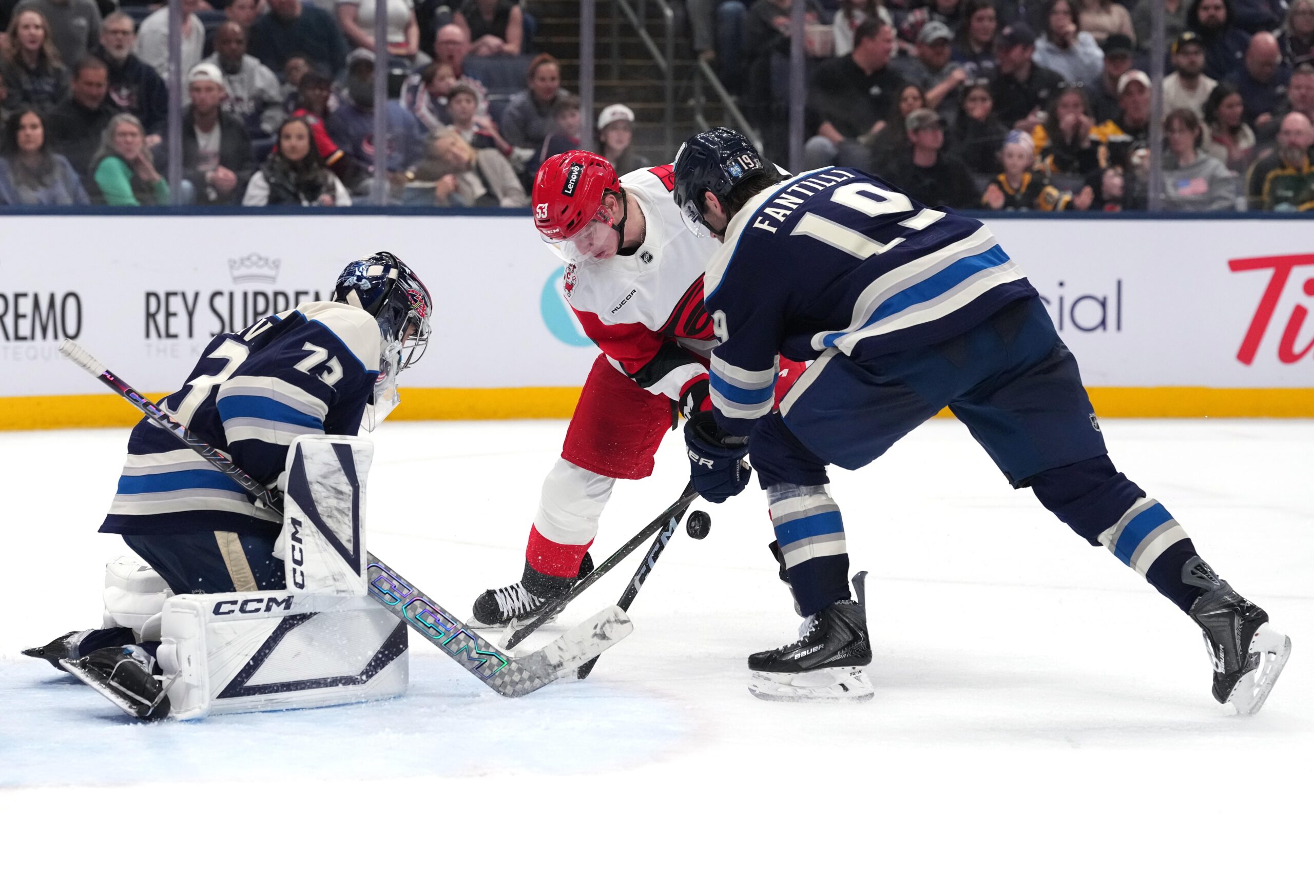 Carolina Hurricanes, Winnipeg Jets ile karşılaşıyor.