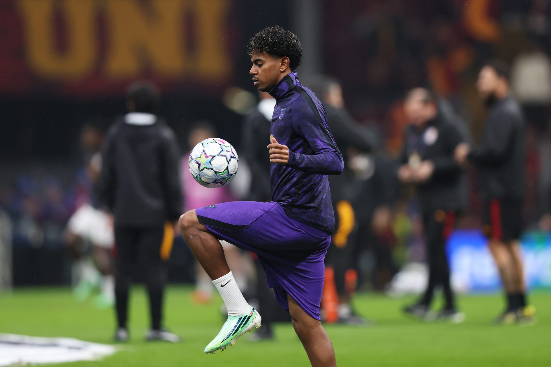 Lamine Yamal, Galatasaray karşısındaki performansıyla UEFA Haftanın Takımı'na seçildi.