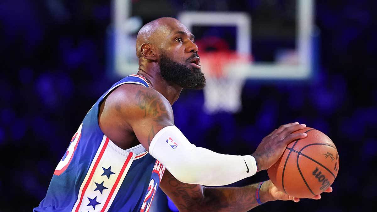 LeBron James, Bucks ile oynanacak maçta şüpheli durumda.