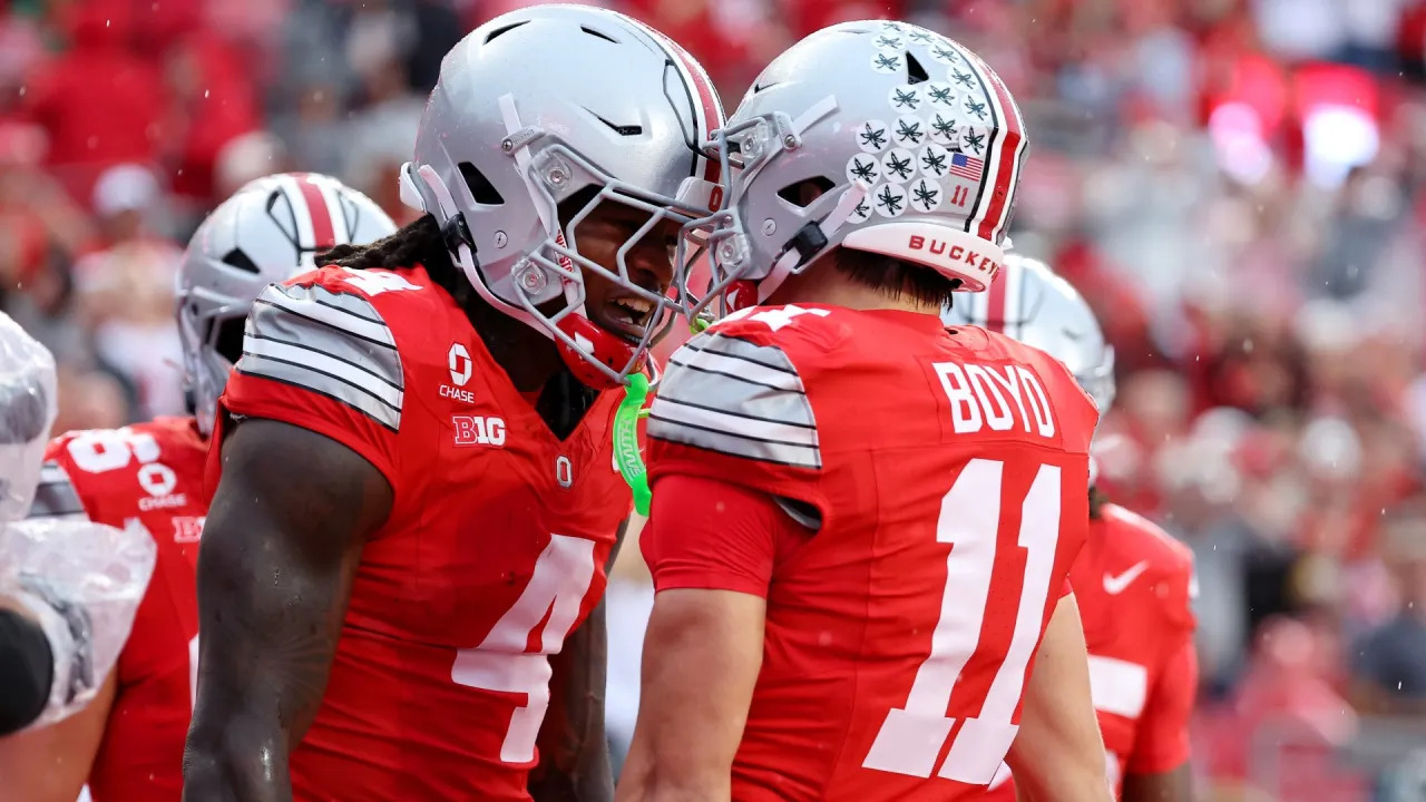 NCAA 25'li sıralamasında Georgia, Notre Dame ve Indiana'nın kayıpları sonrası değişiklikler yaşandı.