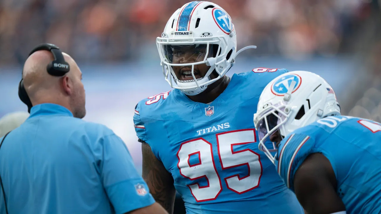 Tennessee Titans, Jordan Elliott'i silah olayı nedeniyle kadrodan çıkardı.
