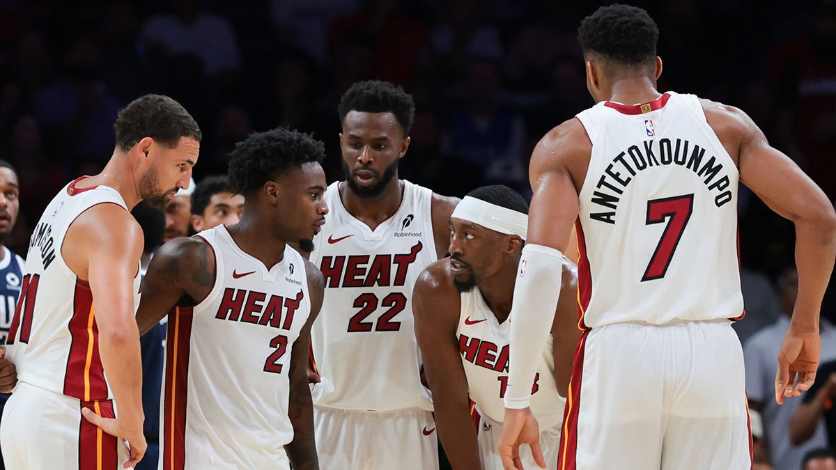 Thompson ve Mitchell, Heat'in kazanması için topu daha iyi hareket ettirmesi gerektiğini vurguladı.