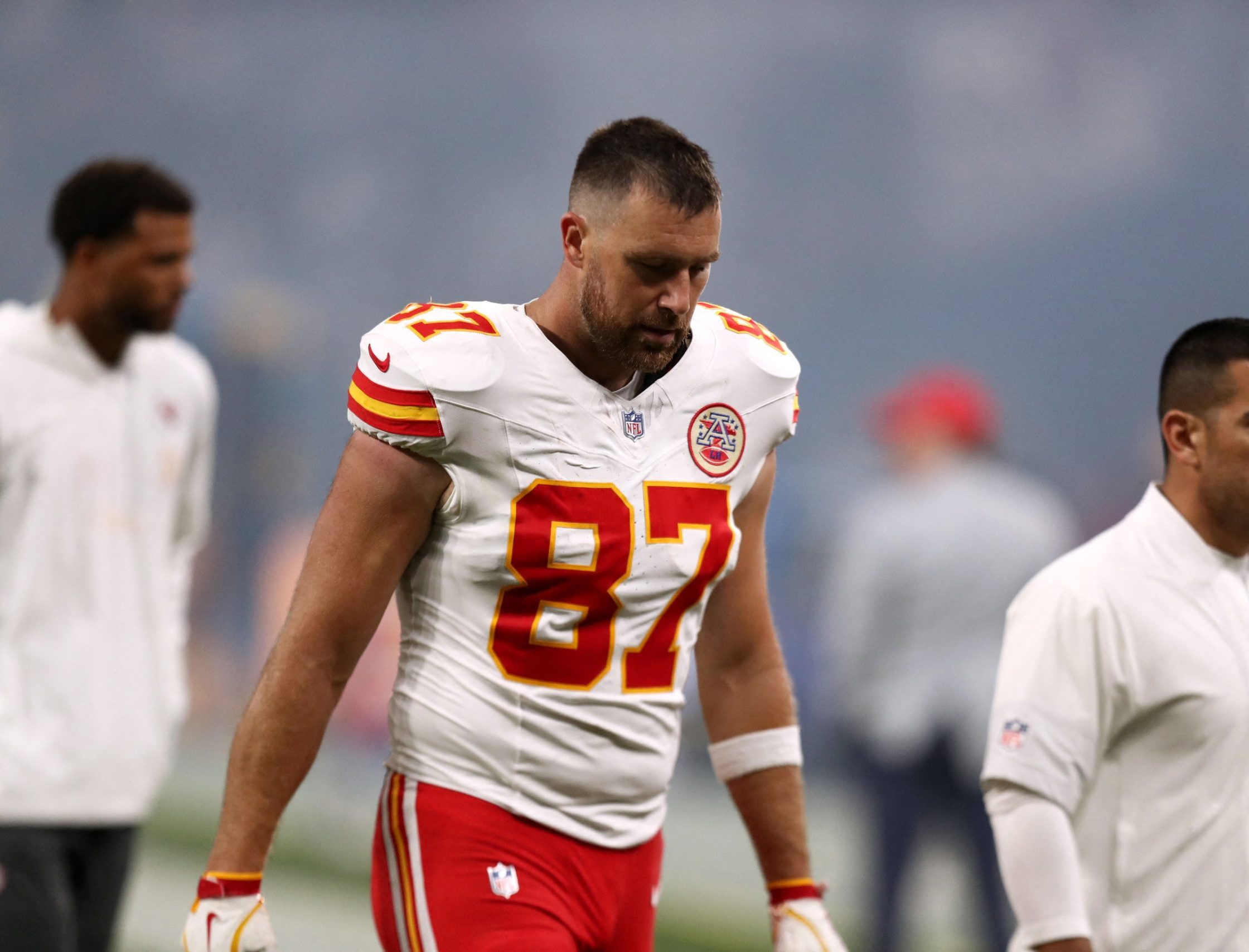 Travis Kelce, futbol sonrası yayıncılık kariyerine hazırlanıyor.