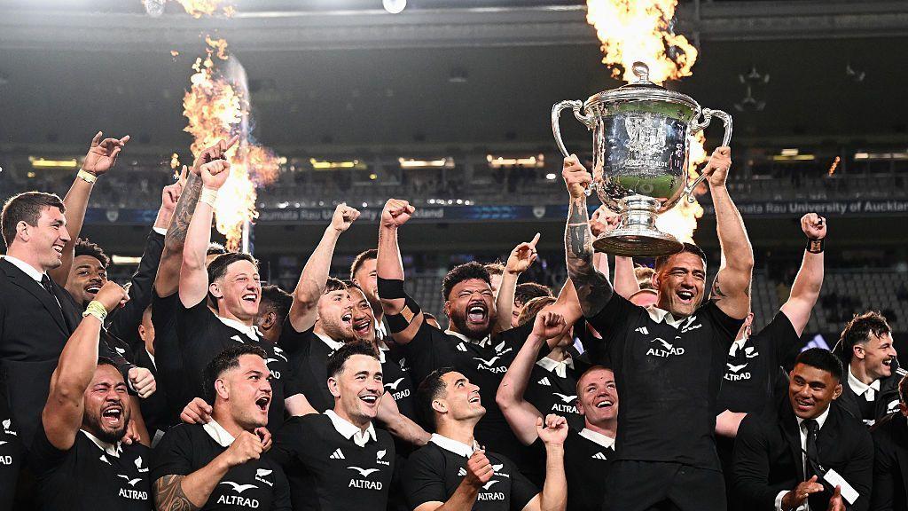 Yeni Zelanda, Bledisloe Kupası'nı korumak için Avustralya'yı mağlup etti.